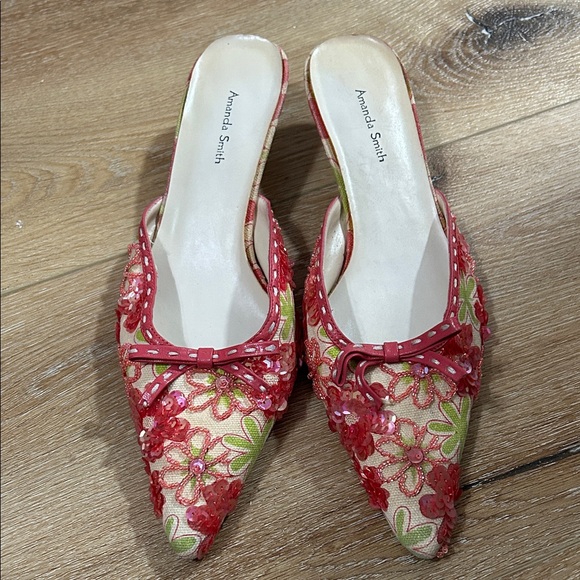 Amanda Smith Shoes - Vintage Y2K Amanda Smith Pink and Green Floral Kitten Heels